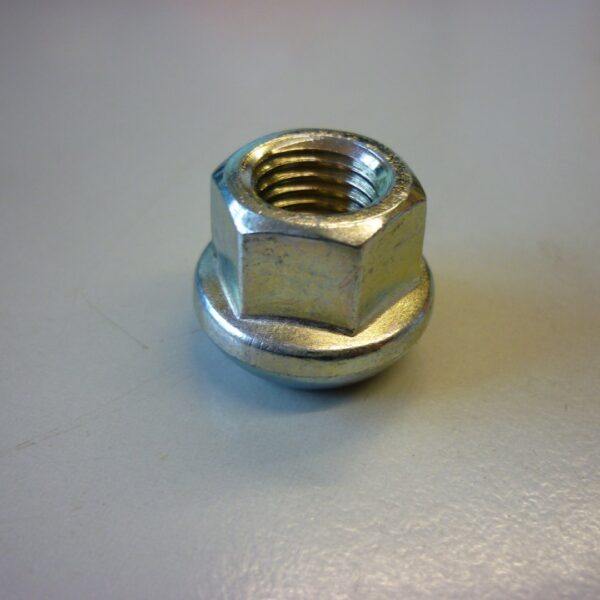 M12x1.5 wheel nut for hubs